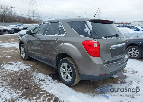 2010 Chevrolet Equinox Ls z USA, uszkodzony, nr VIN 2CNALBEW2A6381553